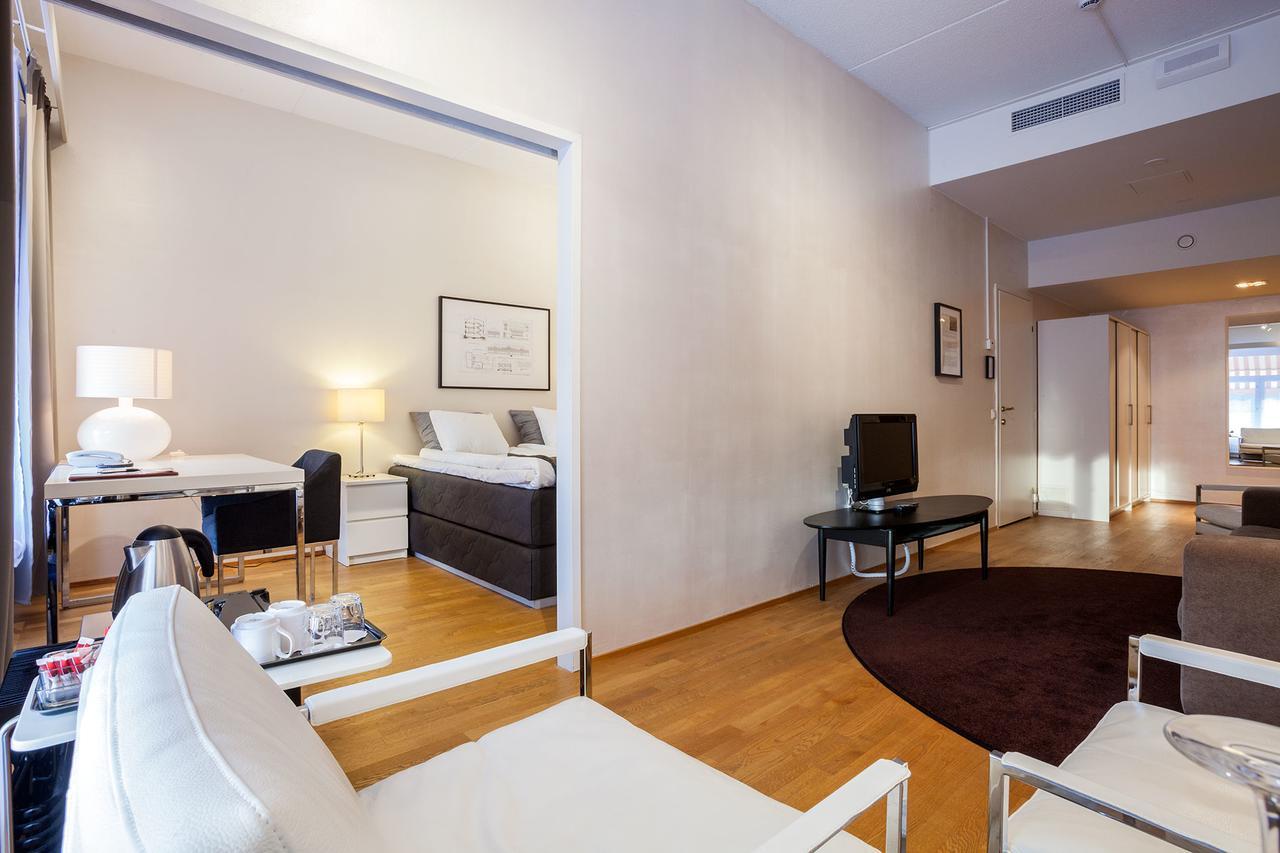 Pietarsaaren Kaupunginhotelli Jakobstad ภายนอก รูปภาพ