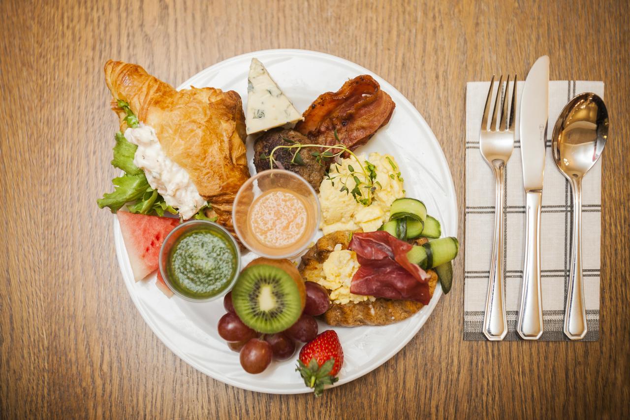 Pietarsaaren Kaupunginhotelli Jakobstad ภายนอก รูปภาพ